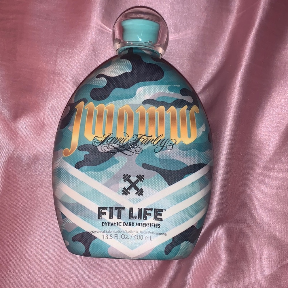 JWOWW fit life tanning lotion